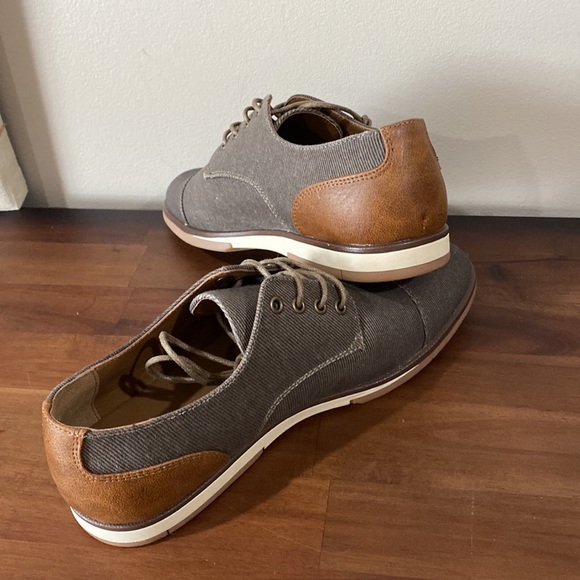 R2 Harvey greige (grey/beige) canvas oxfords - men’s 8M - Picture 3 of 6